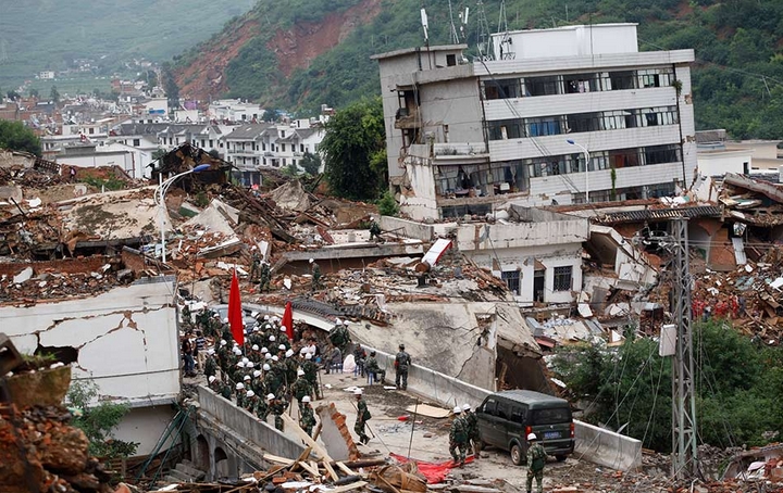 Foto-Foto Terkini Dampak Gempa Bumi di Nepal #Prayfornepal