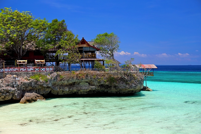 Tempat Wisata di Makassar Pantai Tanjung Bira yang Cantik