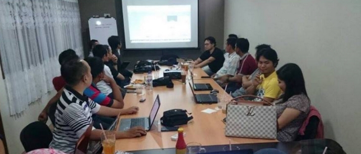 Tempat Belajar Bisnis Online Internet Marketing Terbaik di Surabaya khusus untuk pemula